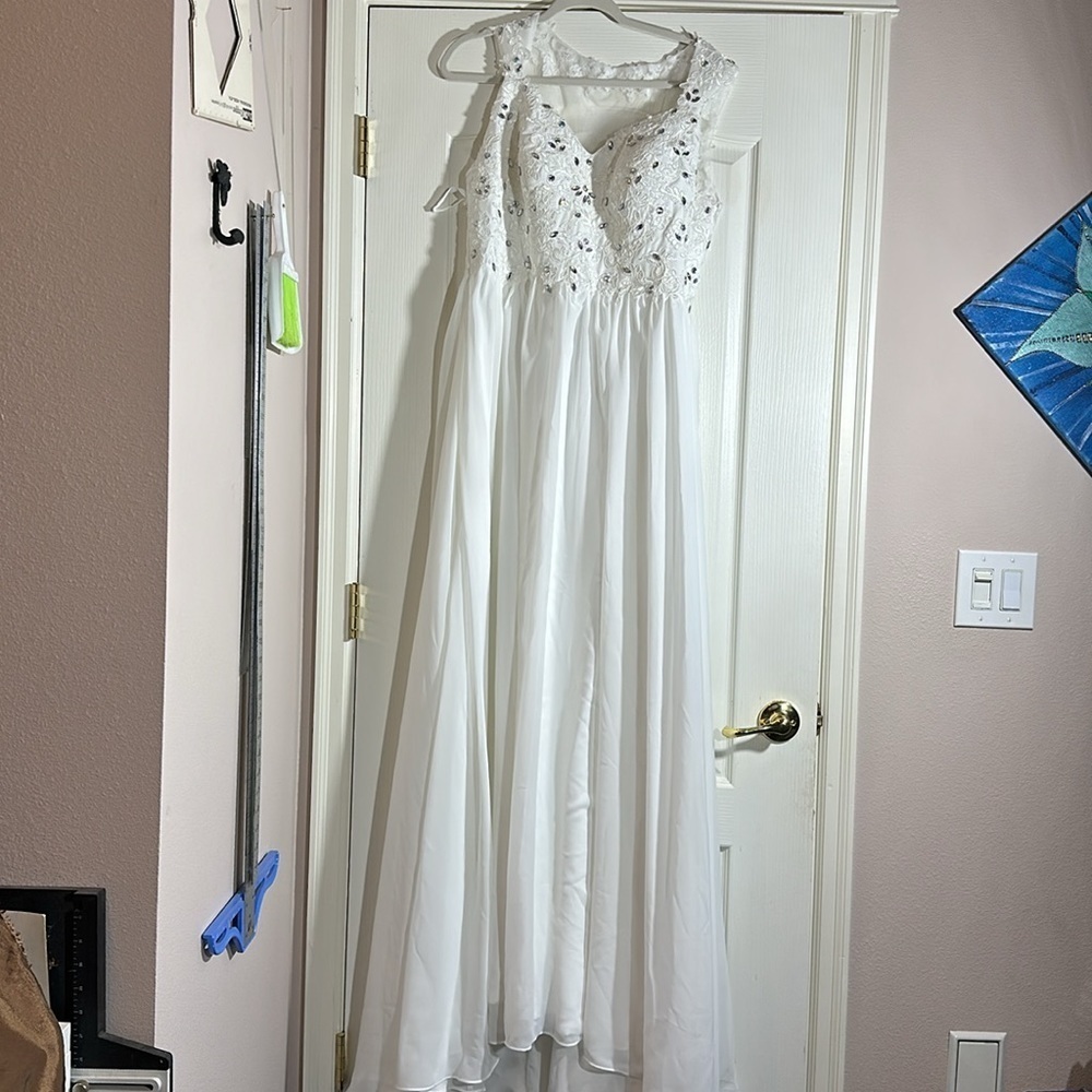 Hebeos White Chiffon A-Line Prom Dress Beaded Lace Built-In Bra NWT - Picture 8 of 8